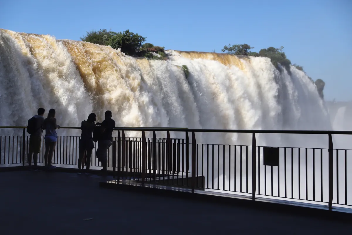 As Cataratas do Iguaçu, no Paraná, são um dos mais importantes destinos turísticos do Brasil