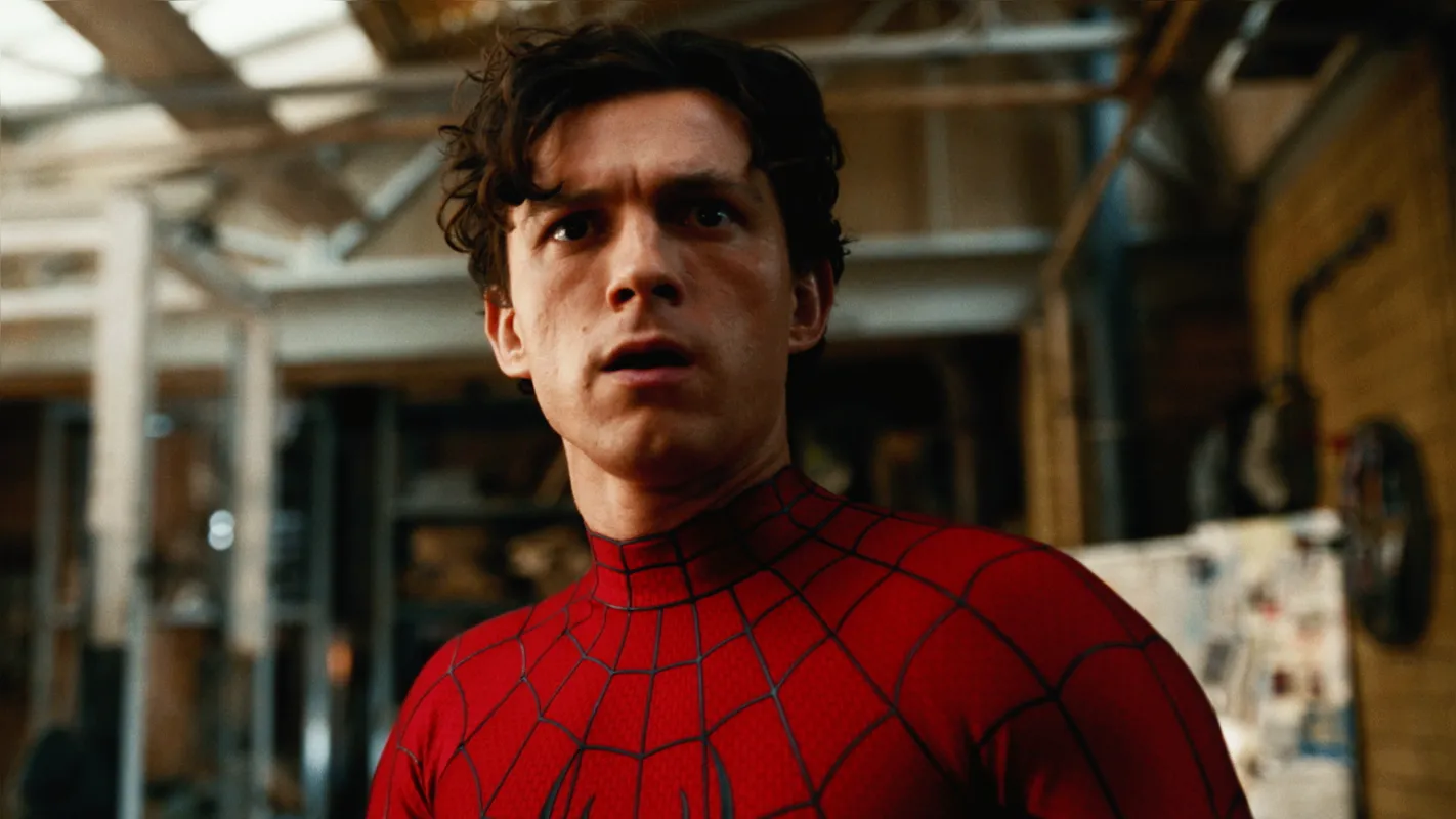 Tom Holland como Homem-Aranha: no filme, Nova York nas aventuras do super-herói aproximando as cenas aos quadrinhos