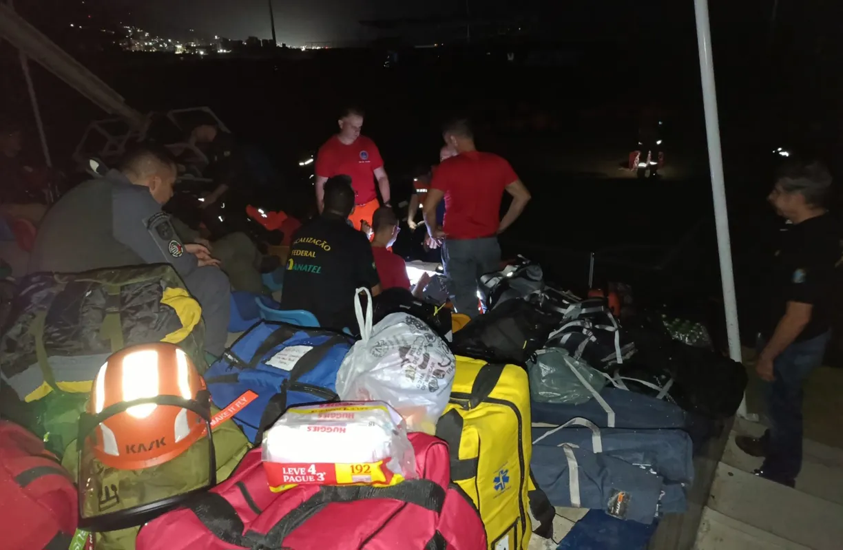 Equipe de bombeiros paranaenses integra força-tarefa brasileira enviada à Venezuela
