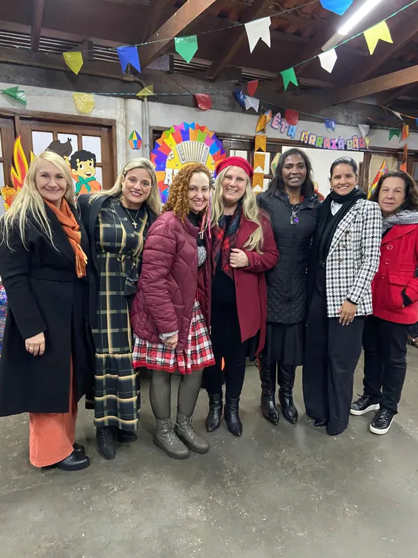 Maria Marçal, Marly Ferrareto, Paula Napo, Marcia Mileski Martins, Samara Headlay, Rosemara Fonseca e Ana Maria Munhoz