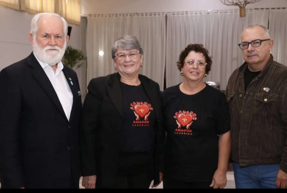 Otávio Scandelae com a palestrante Rosangela Quirino, Neide Faria e Rene Faria