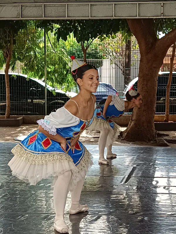 Imagem ilustrativa da imagem Projeto de dança muda rotina nas escolas municipais