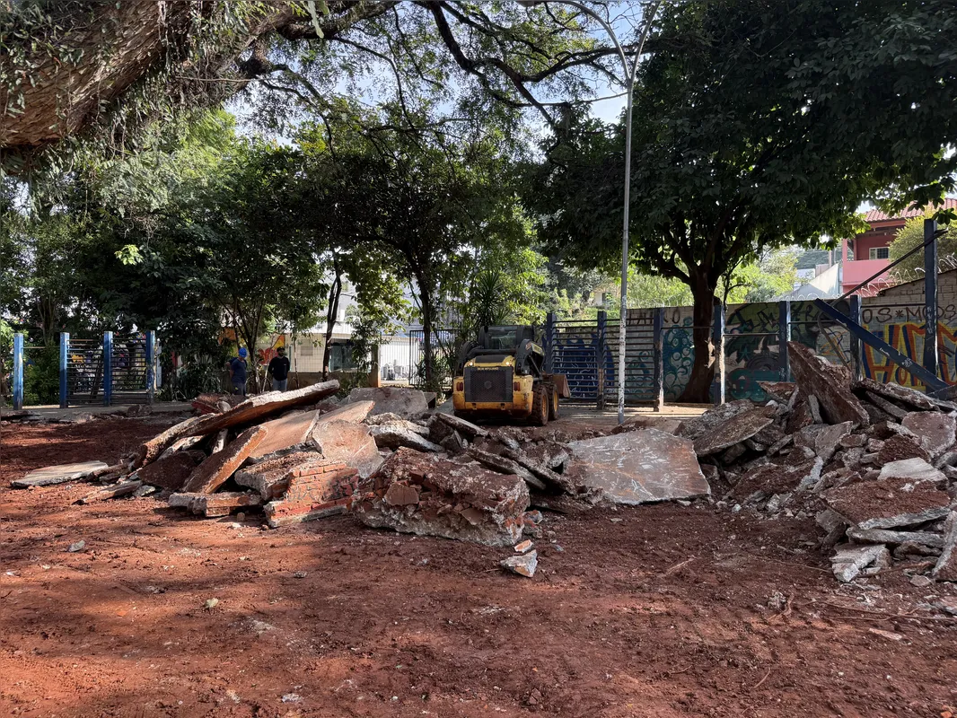 Revitalização começou em frente a academia ao ar livre da Área de Lazer Luigi Borghesi