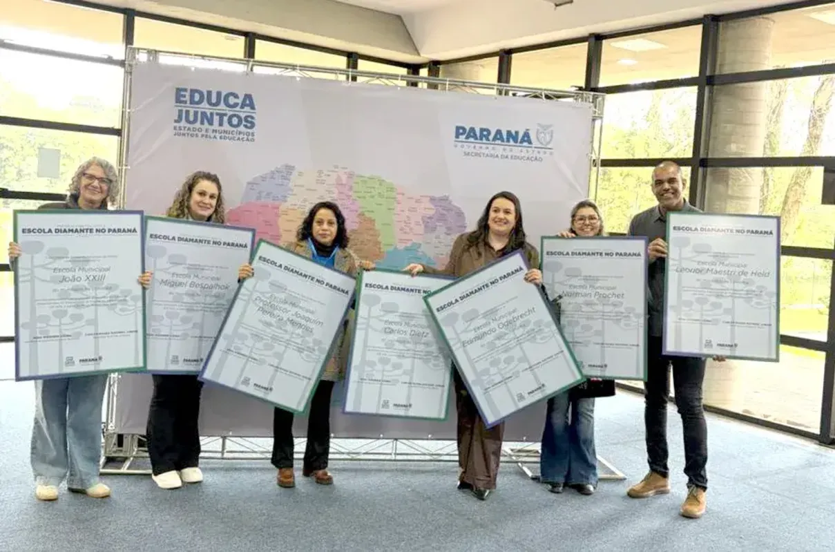 Imagem ilustrativa da imagem Sete escolas de Londrina recebem prêmio Alfabetiza Juntos