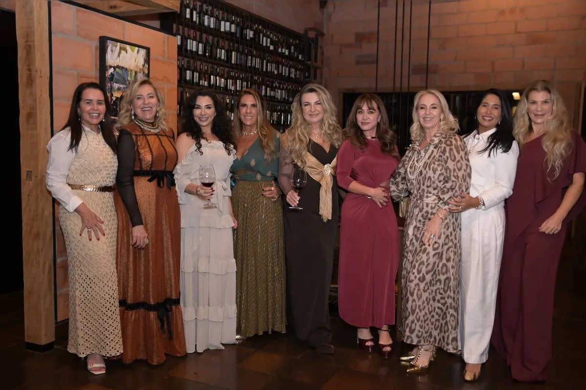 Dra Sueli Agostinho, Roni Brunetto, Ellen Belo, Helen Moreira, Regina Plaça, Georgia Leal, Genoisa Favoreto, Elaine Duarte e Juliane Bertoletti