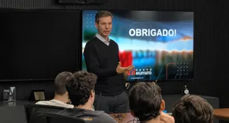LIDERANÇA QUE INSPIRA NOVAS GERAÇÕES