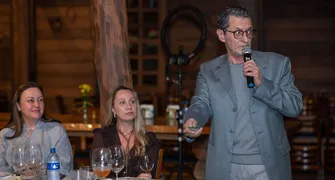 Valley inspira noite temática promovida pela Cofevil em Londrina