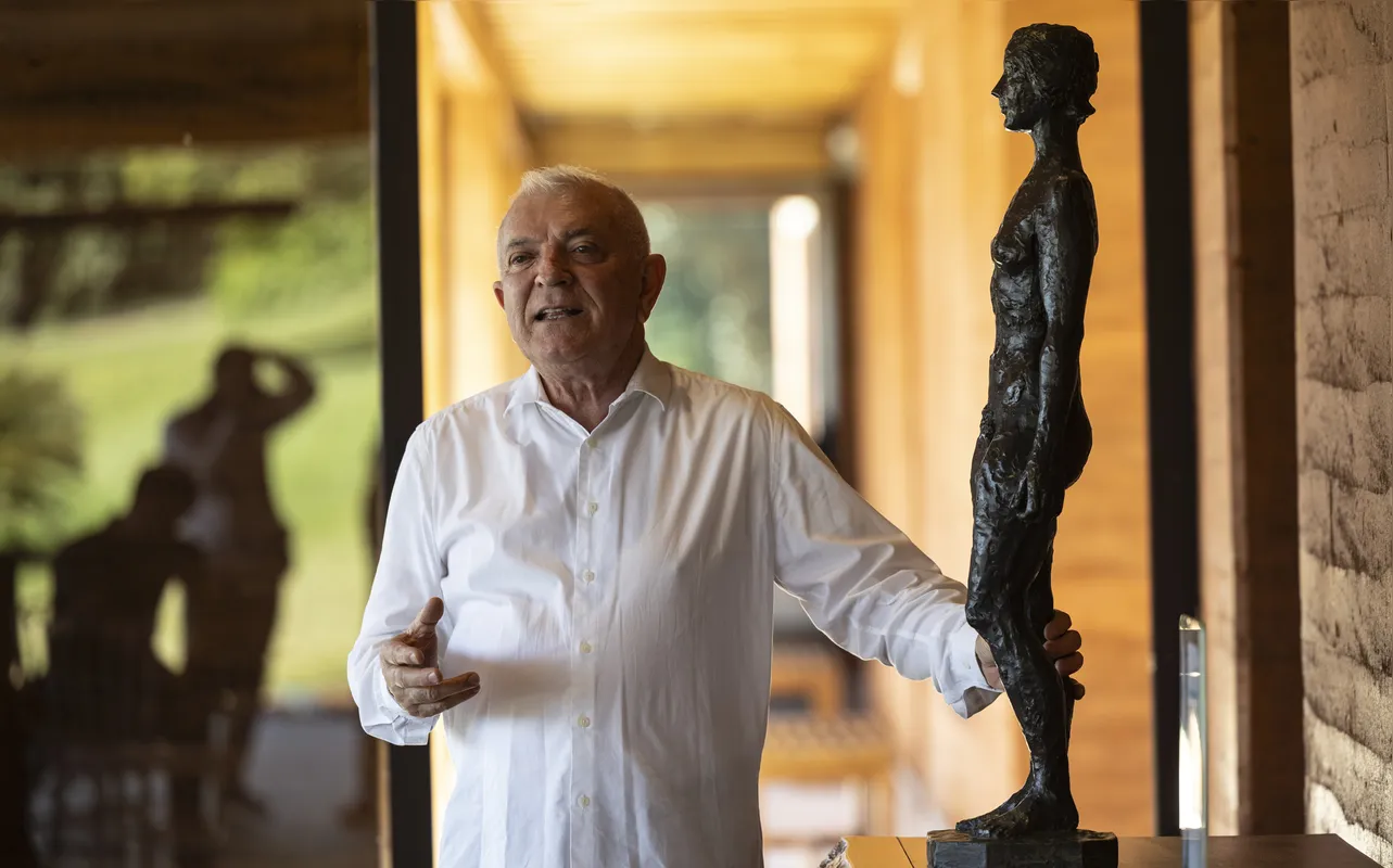 Orandi Momesso, criador do P_ARTE, estabelece uma relação contínua entre memória, natureza e futuro