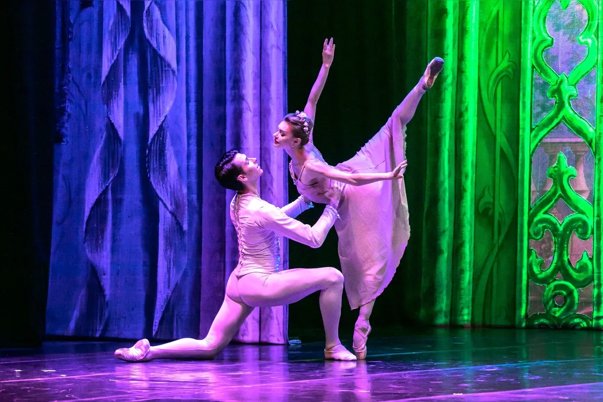 Ballet conta com a consagrada bailarina Oksana Bondareva