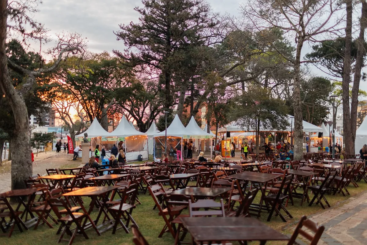 Imagem ilustrativa da imagem Festival de Inverno do Centro Histórico de Curitiba é opção de passeio para o fim de semana