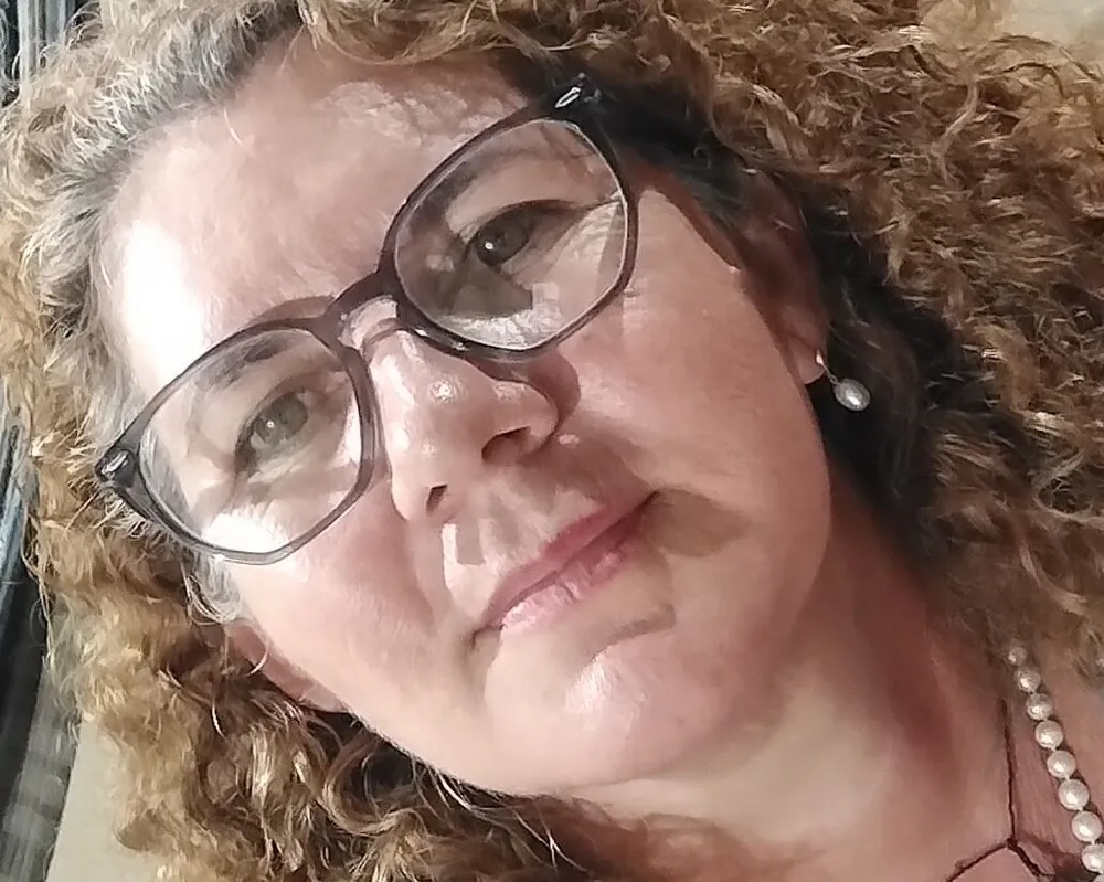 Angela Pires, autora do livro