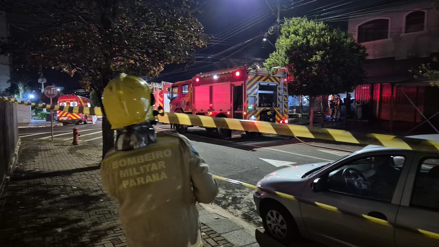 Imagem ilustrativa da imagem Oficina de motos é atingida por segundo incêndio em cinco meses em Londrina