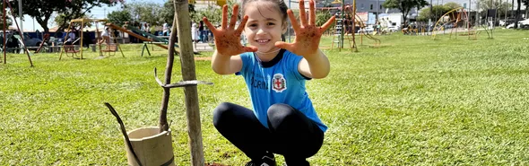 Imagem ilustrativa da imagem Rede Municipal deixa as escolas mais verdes com projeto ambiental