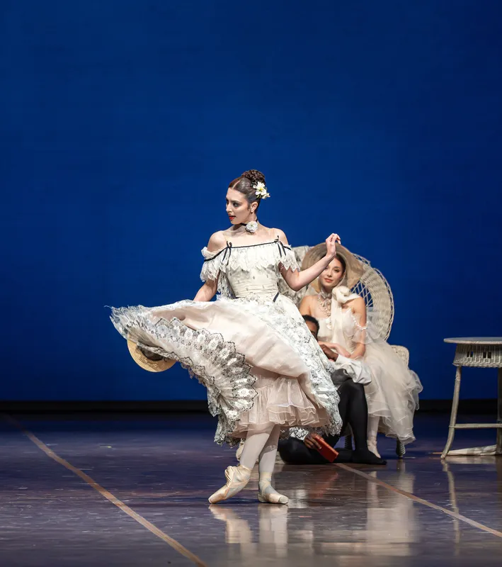 Ana Gonçalves em apresentação no Teatro Nacional de Munique: bailarina começou a estudar aos três anos, em Londrina