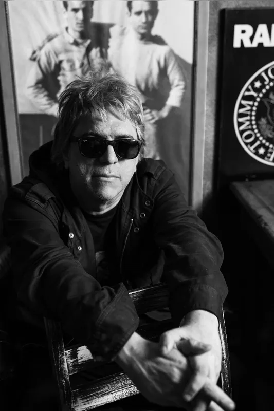 Mário Bortolotto relança dois livros no Londrix e faz show com a banda Saco de Ratos, no Rocha's Bar