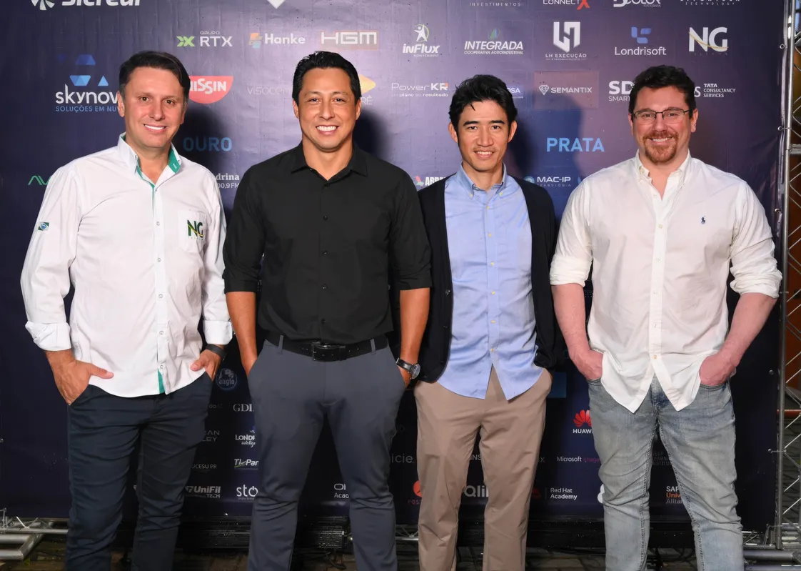Carlos Augusto (NG Telecom), Leandro Hatori (LH Execução e Desenvolvimento), Saulo Aoki (Cloud Ace Brasil) e Bruno Chaves (Maxi)