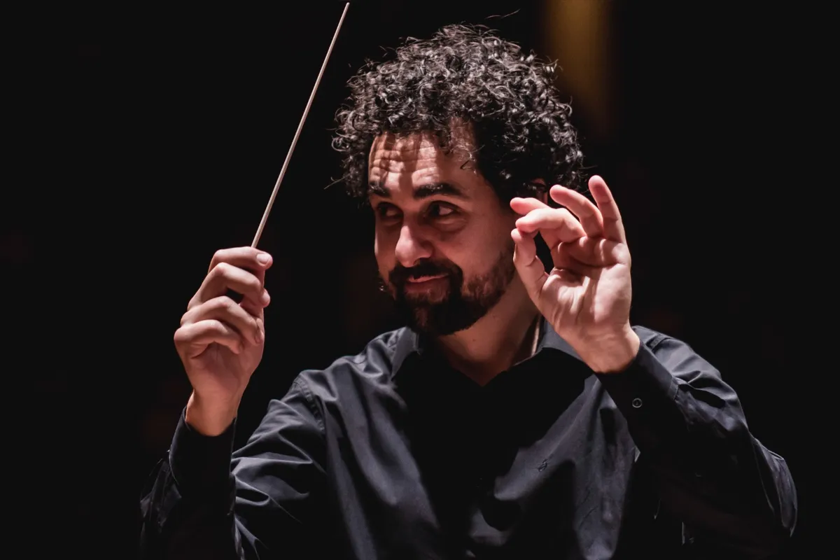 Werner Silveira estreia como maestro convidado nos concertos do fim de semana