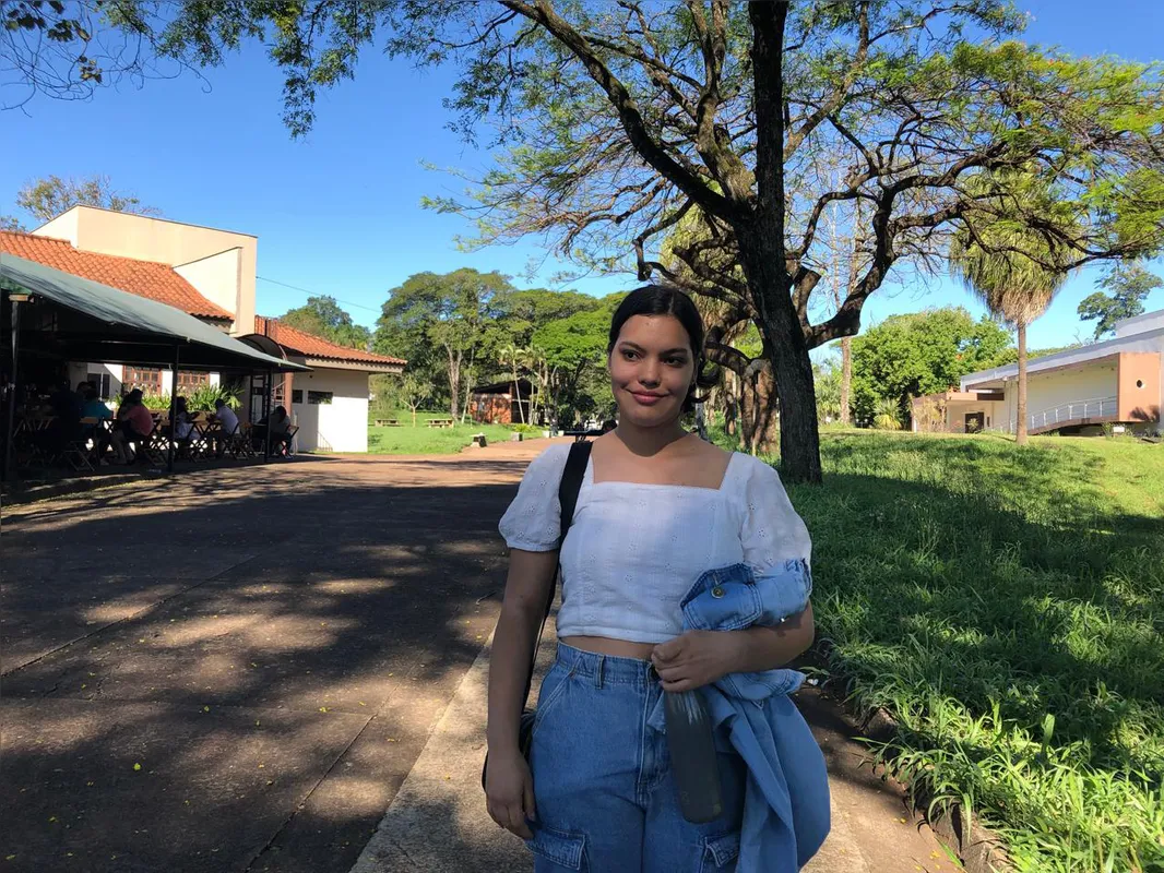 Natália Maria, vestibulanda de pedagogia, ficou satisfeita com seu desempenho no primeiro dia de provas