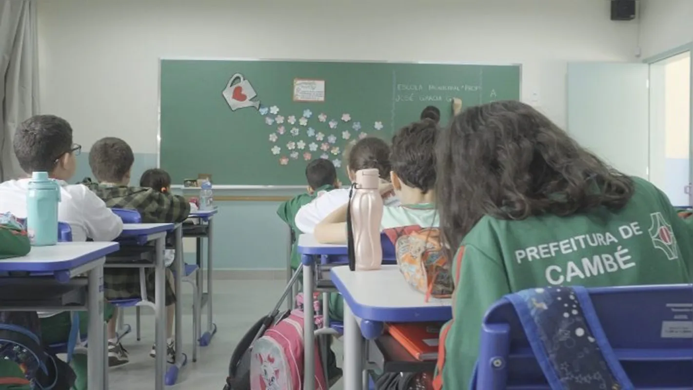 O enfrentamento às situações de violência no ambiente escolar exige um esforço conjunto entre família, escola, comunidade e poder público