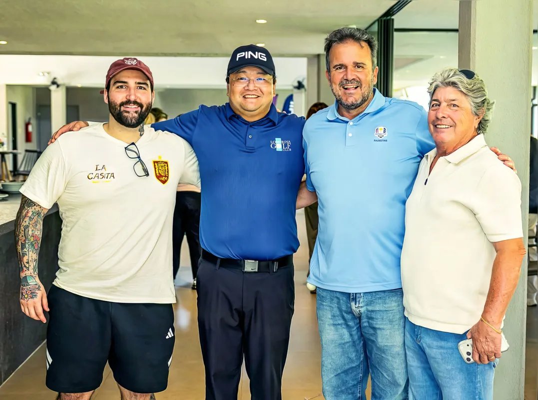 O chefe do Lá Casita Pedro Cortez Santos, o capitão Rodrigo S. Hasegawa, o diretor financeiro Fabio P. Marin e o presidente Benedito Batista da Graça Sobrinho