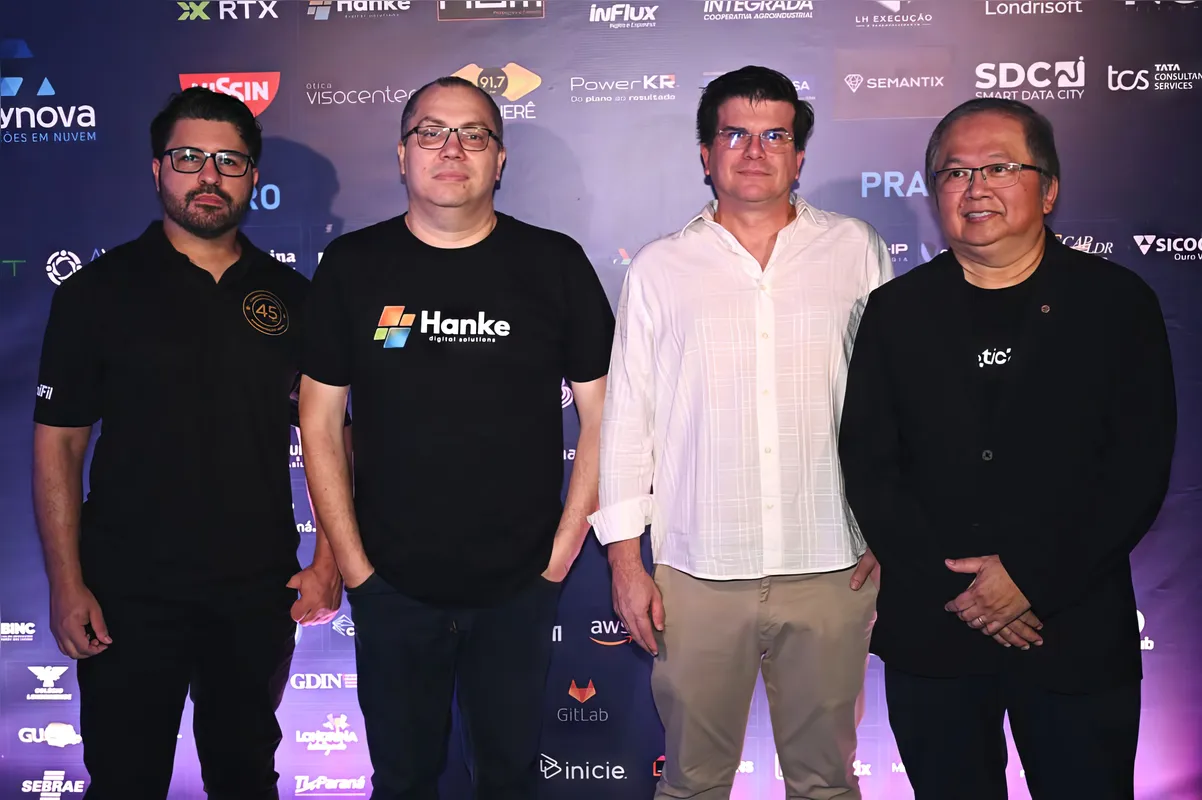 Maicon Roger (Switch Soluções em IoT), Luiz Fernando Nunes (Hanke Digital Solutions), André Marim (Vincere Mármores & Home) e Lúcio Kamiji (Consystem )