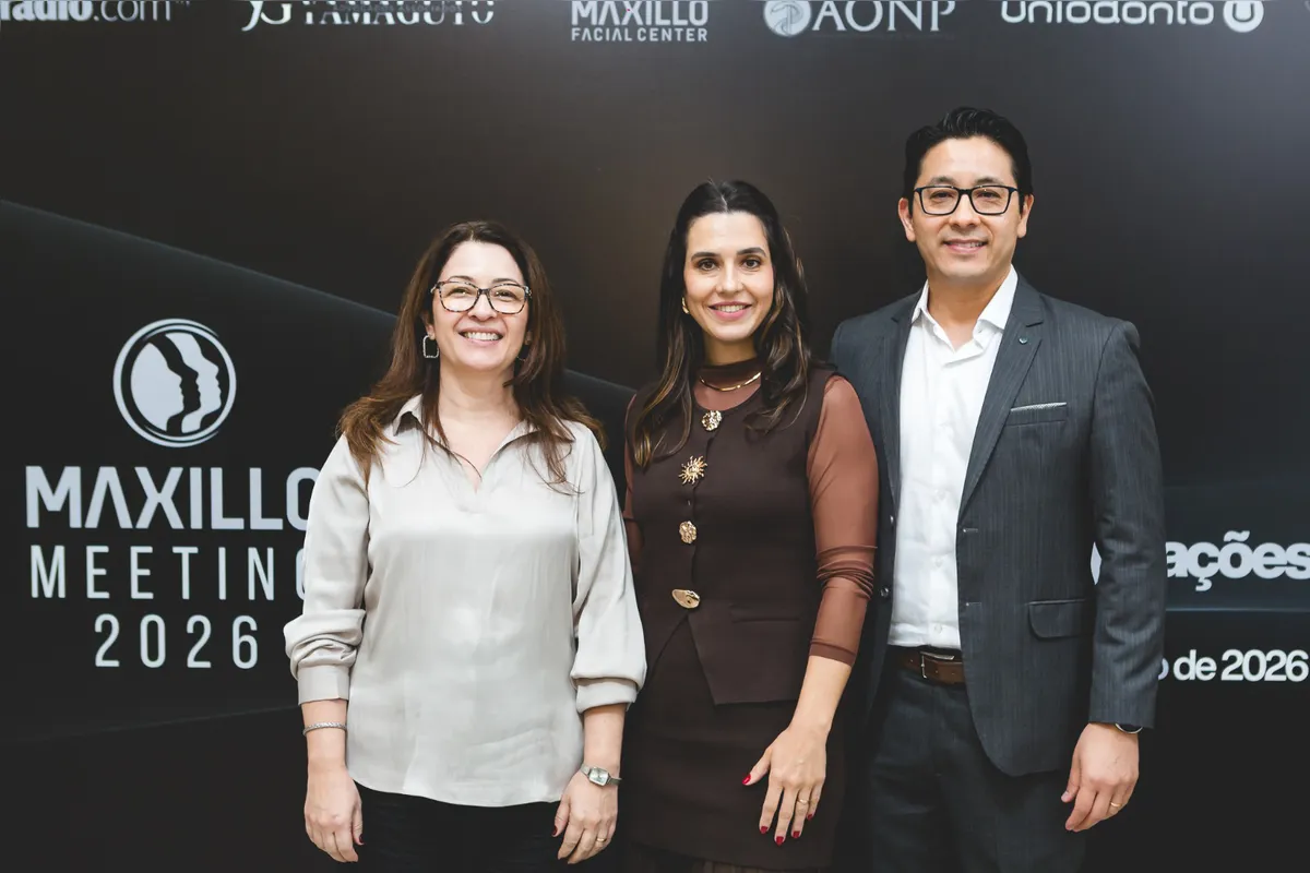 Os anfitriões Dra. Anne Mantovani, Dra. Lorenna Guskuma e Dr. Marcos Guskuma