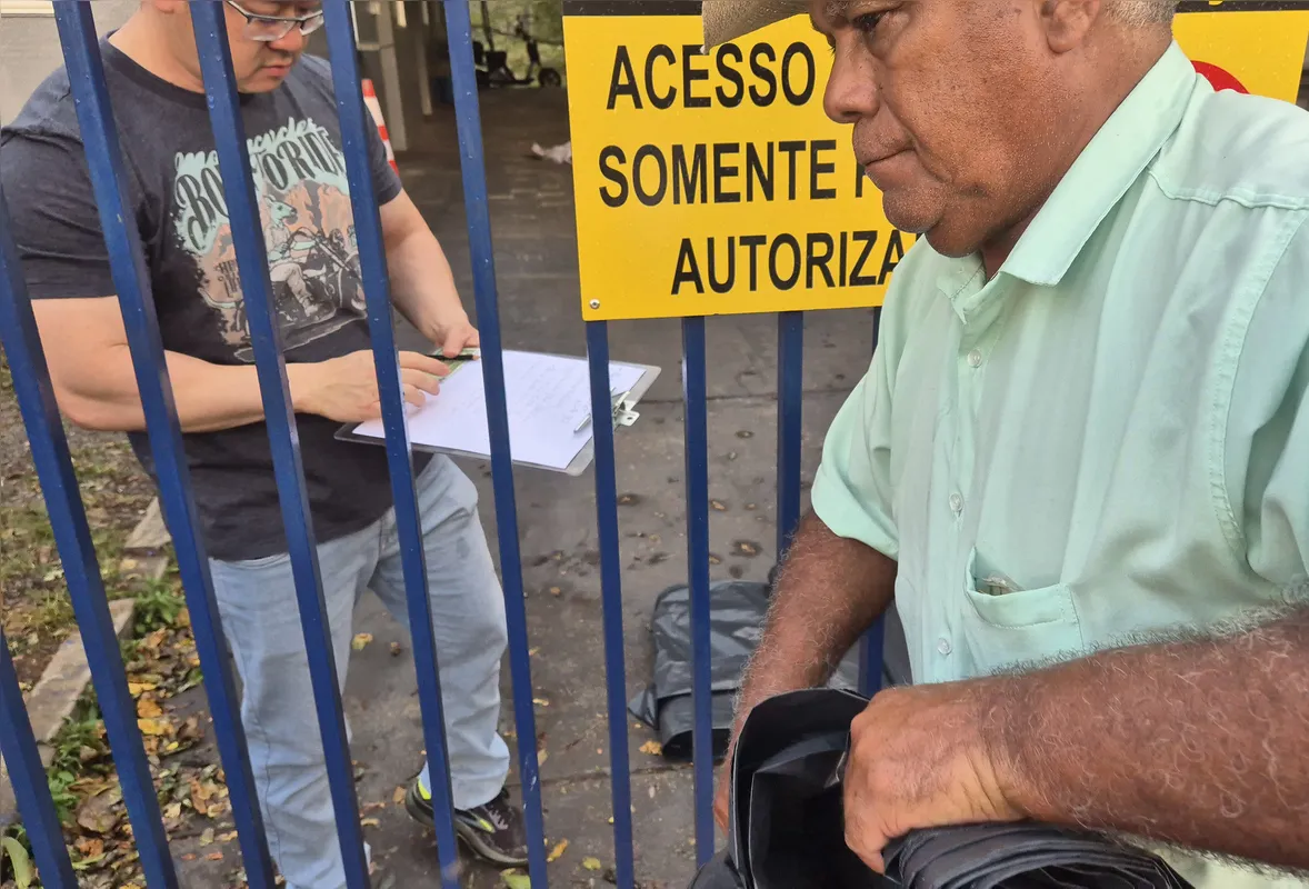 Aparecido José Soares, 74 anos, morador da Rua Jaime Moura de Lima, no Conjunto Luiz de Sá