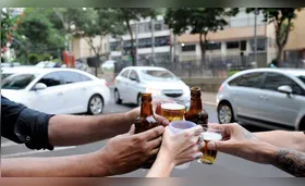 TJ considera legal lei que proíbe beber na rua após as 22h