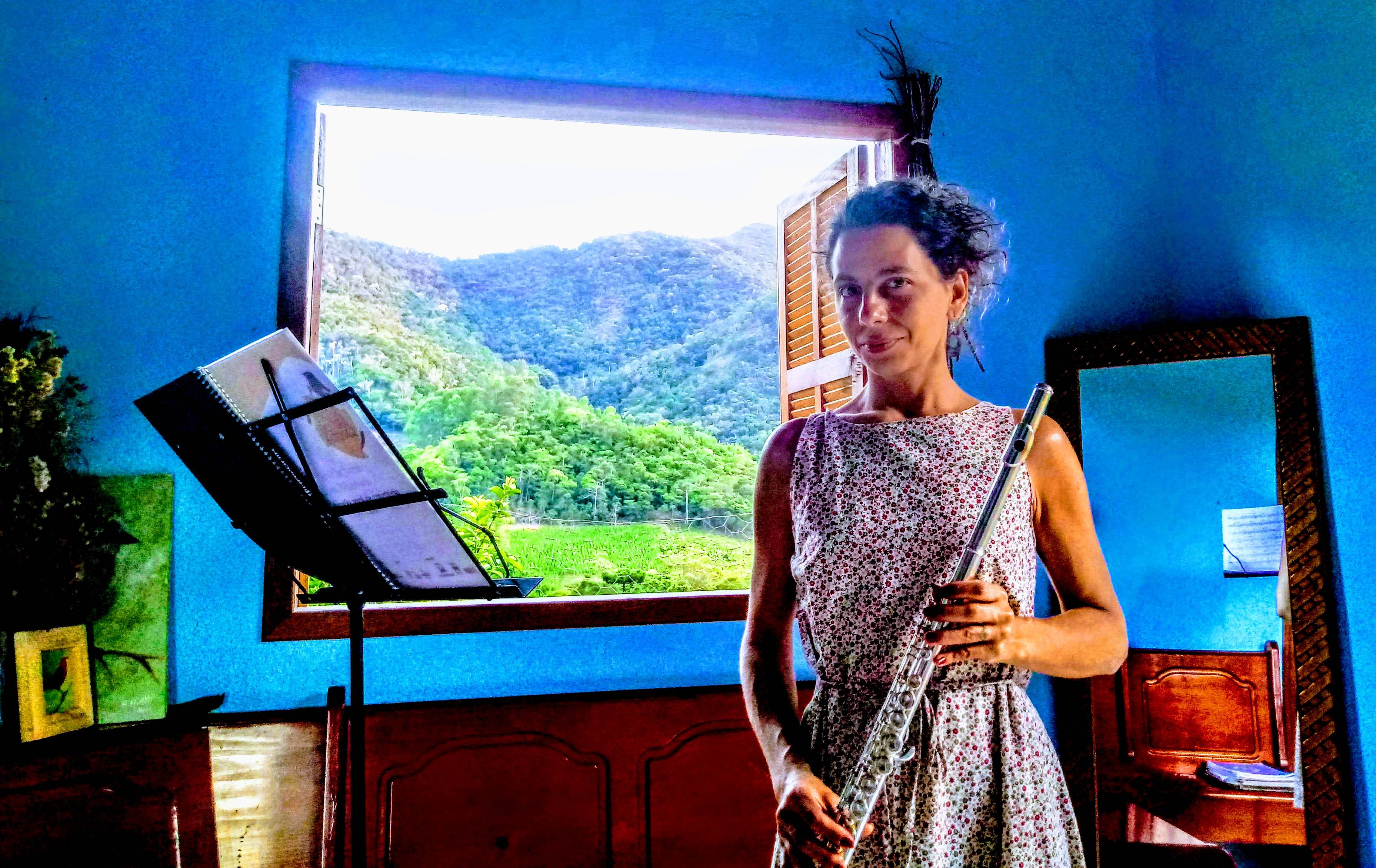 Leonor Bianchi: "Hoje, a presença do choro em outros países é fato; são brasileiros que viajam para o exterior e difundem o gênero"