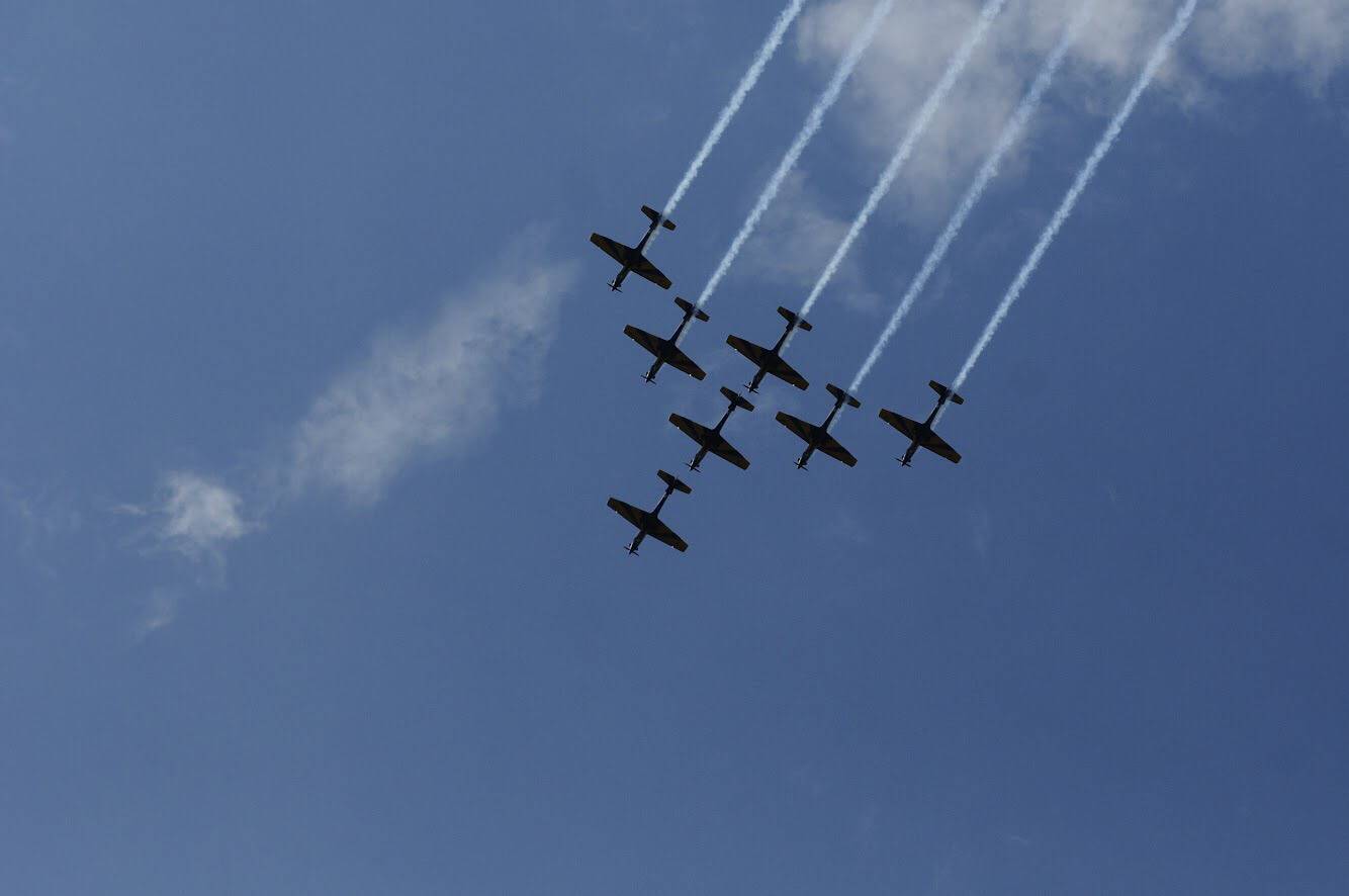 As manobras das sete aeronaves deixaram emocionados o público presente ao parque Ney Braga
