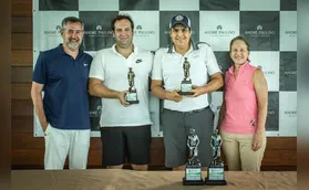 Duplas de golfistas no Torneio André Paulino