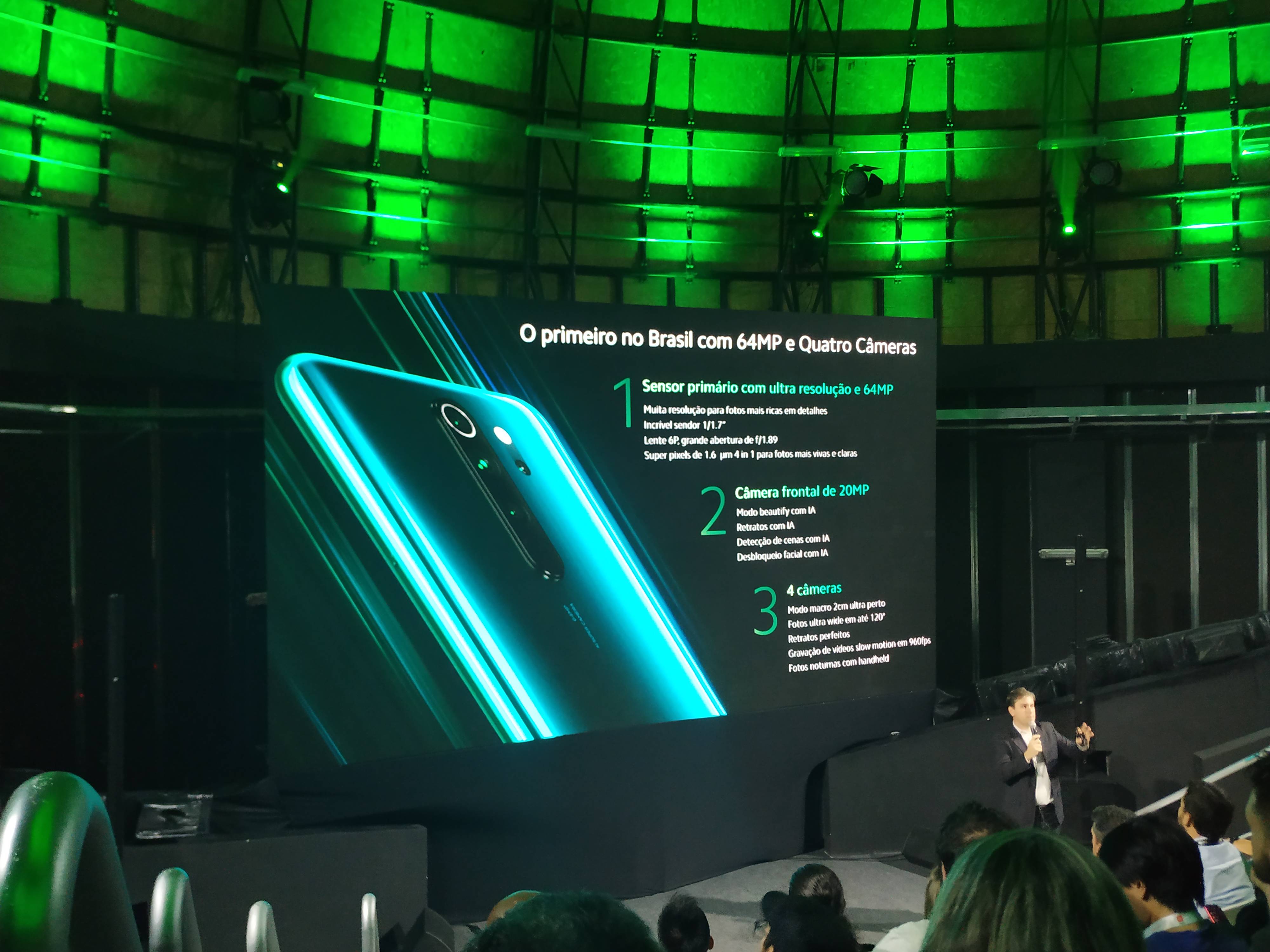 Luciano Barbosa, Head do Projeto Xiaomi no Brasil, anuncia os lançamentos em evento em São Paulo (SP)