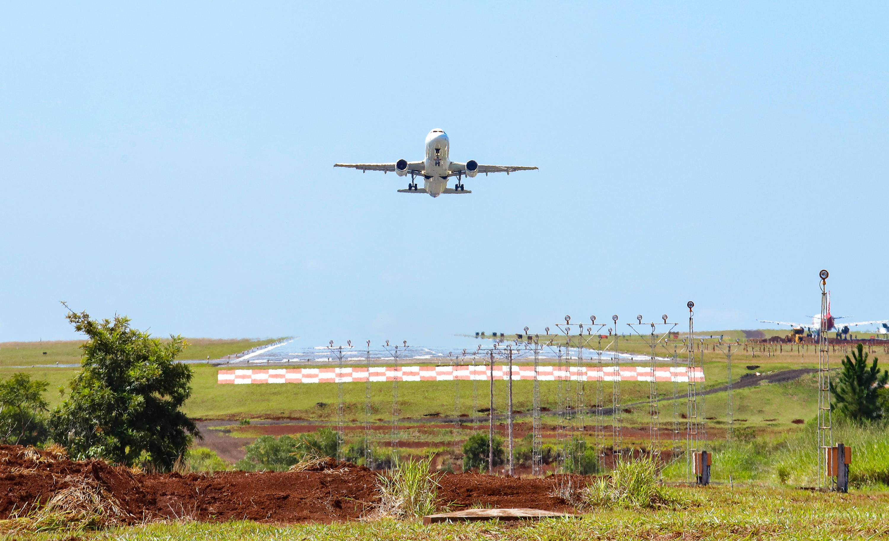 Previsão é que a ampliação da pista seja concluída em abril de 2021