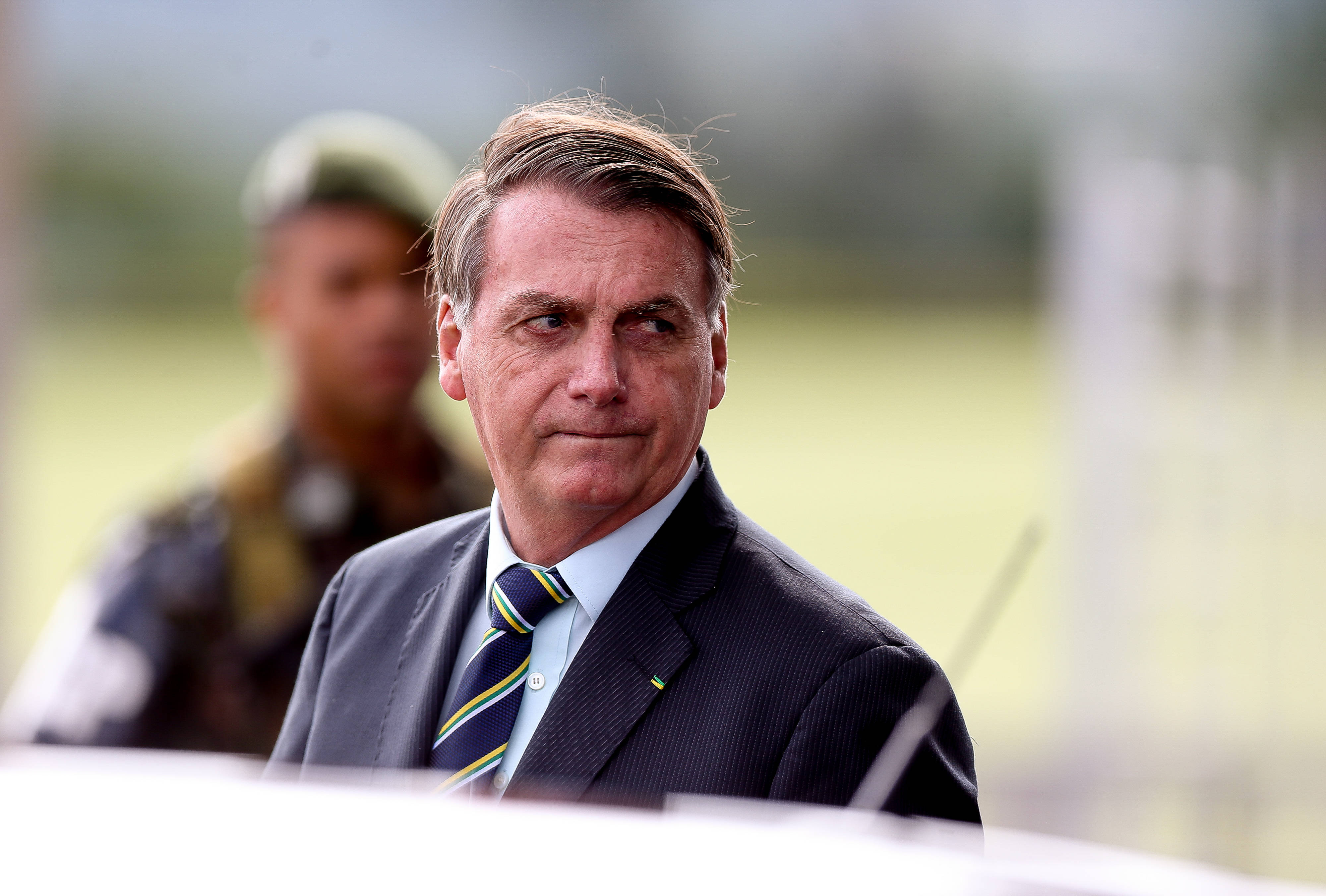 "Na vida de presidente, eu tenho três cartões corporativos, dois são usados para despesas, as mais variadas possíveis", afirmou Jair Bolsonaro