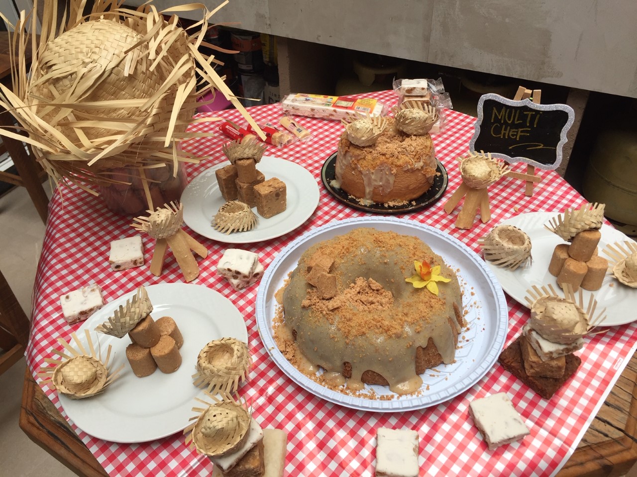 Paçoca e doce de leite estão entre as delícias das festas típicas