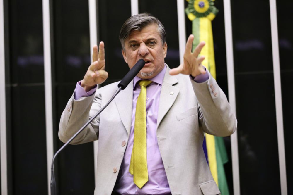 "O Ministério Público tem de investigar a corrupção, não perseguir o deputado que mais trabalha pelo povo", diz Boca Aberta