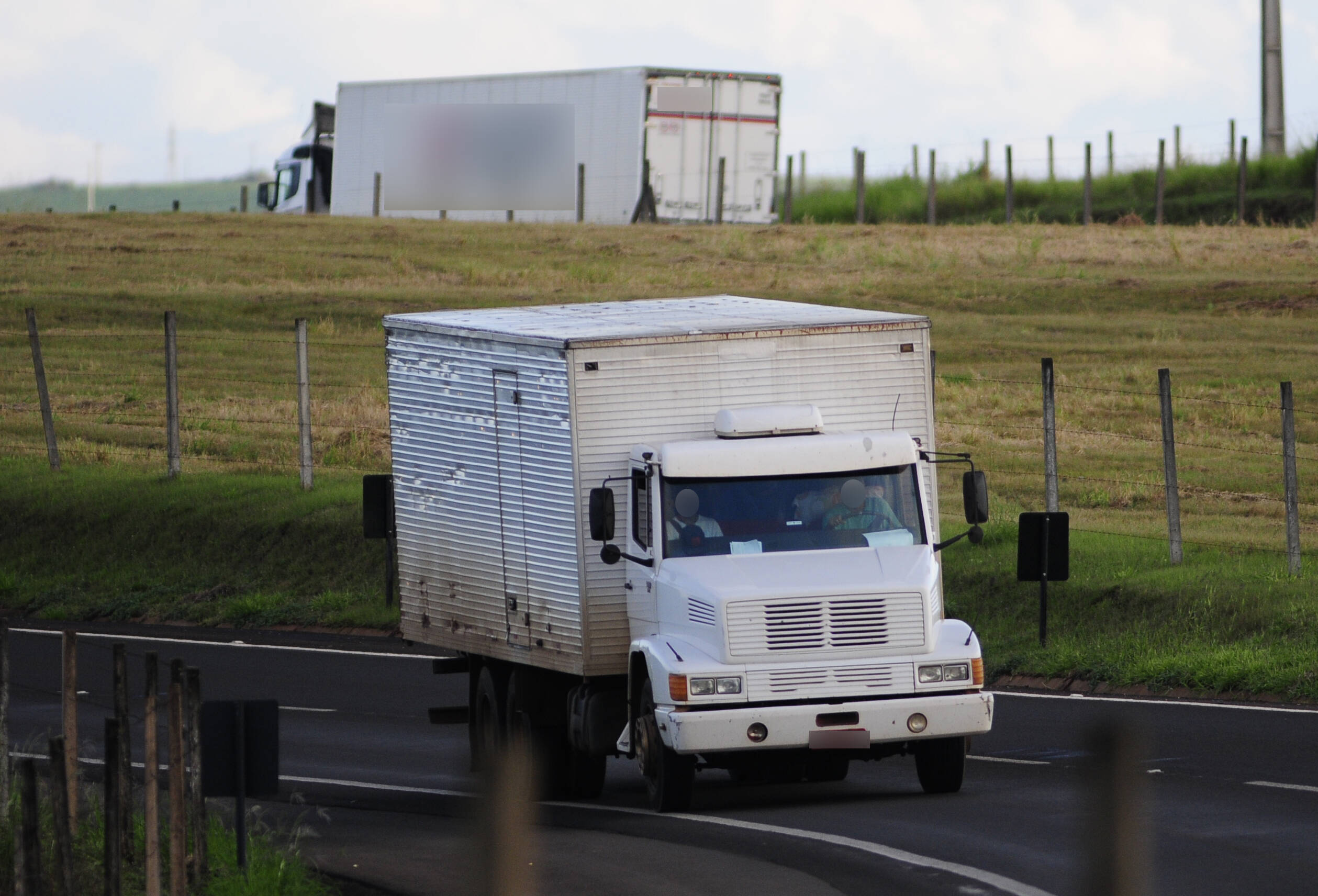 O Brasil possui mais de dois milhões de motoristas que são expostos a muitos riscos nesse cenário de pandemia