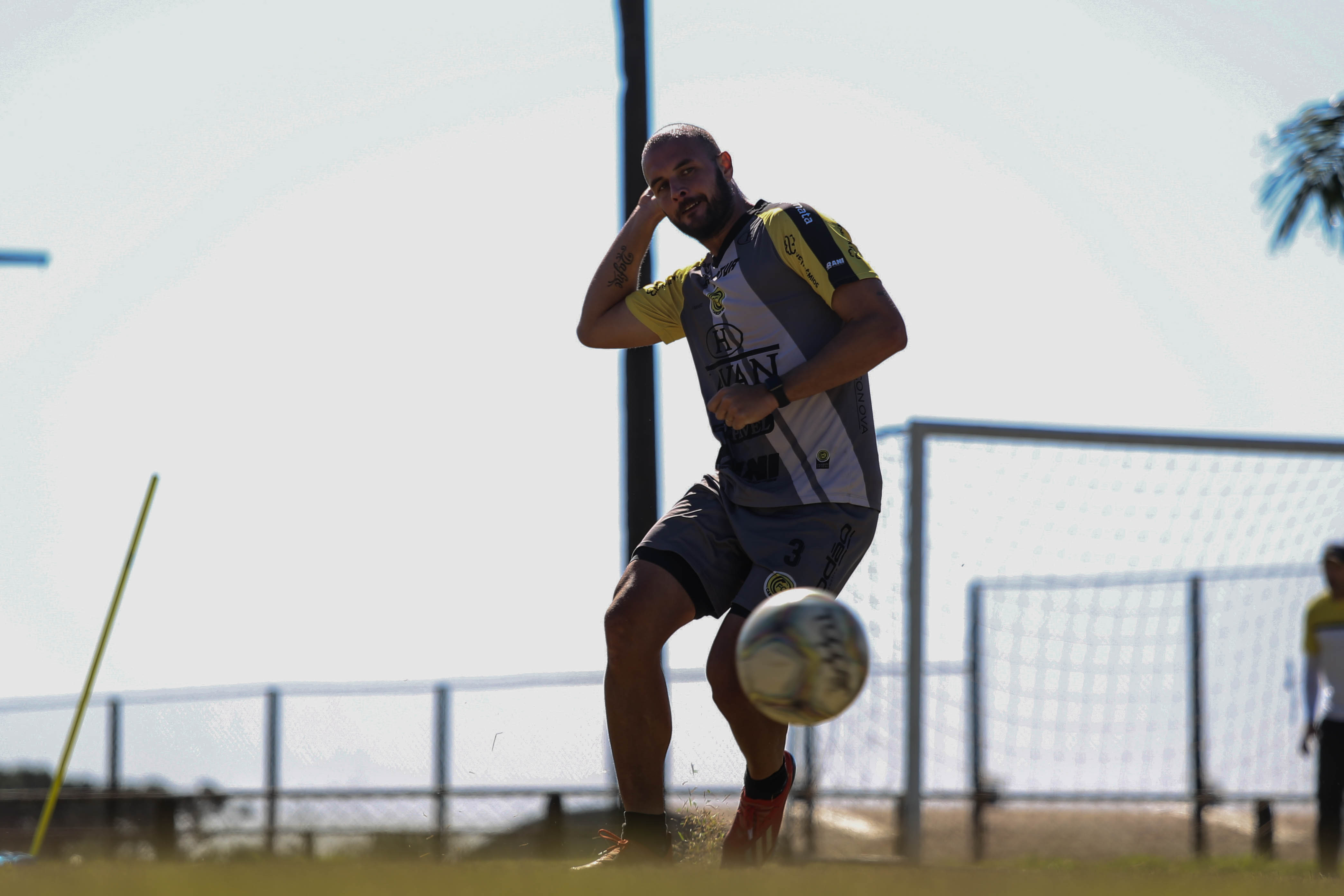 Depois de golear duas vezes o Rio Branco, FC Cascavel encara o Athletico na Arena