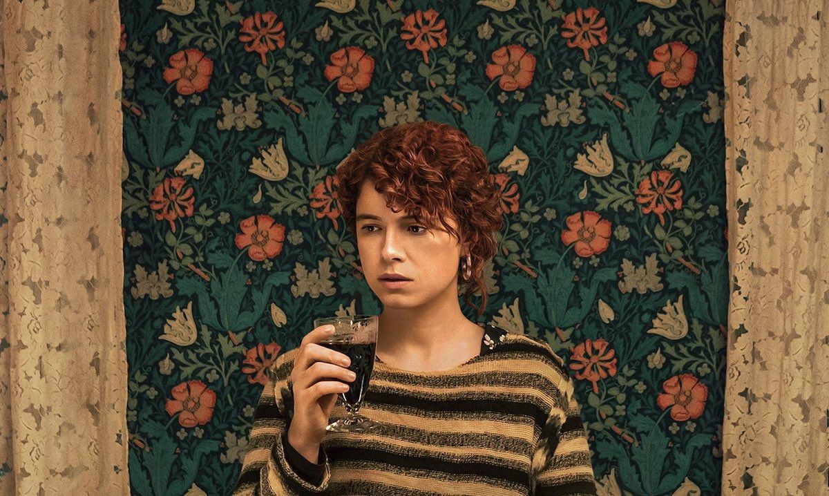 A atriz irlandesa Jessie Buckley tem uma interpretação brilhante