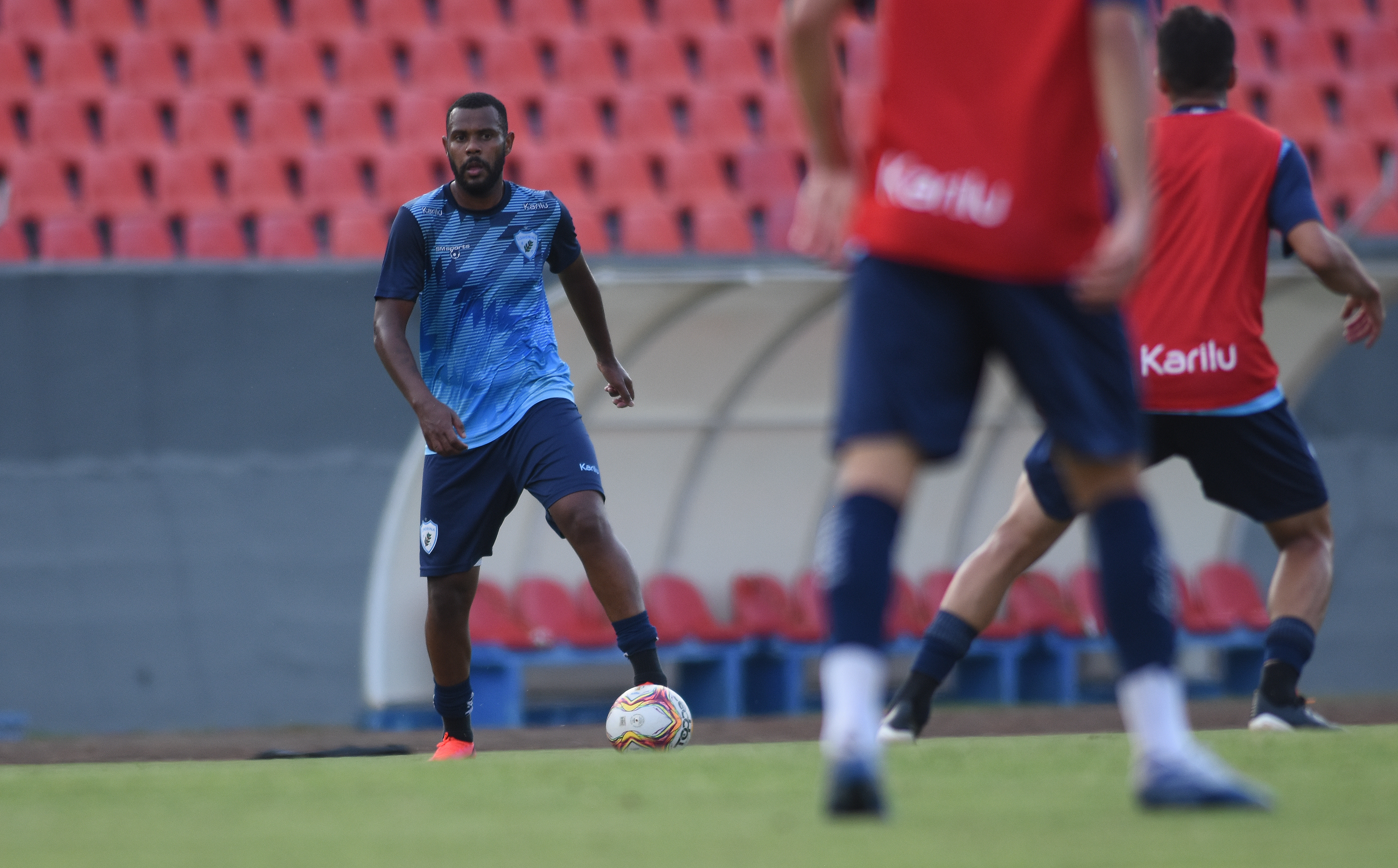 Depois de cumprir suspensão, Adenilson volta ao meio-campo do LEC no domingo