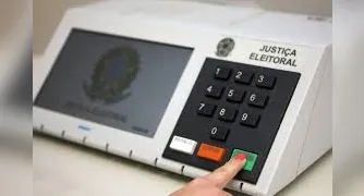 Segundo turno ocorre dentro da normalidade no Paraná