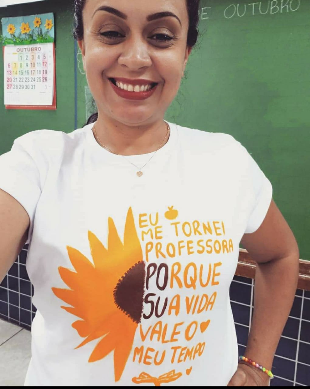 Professora Fernanda Vaz Dantas e Silva: "Tivemos que nos reinventar, passando por adaptações no manejo do ensino/aprendizagem"