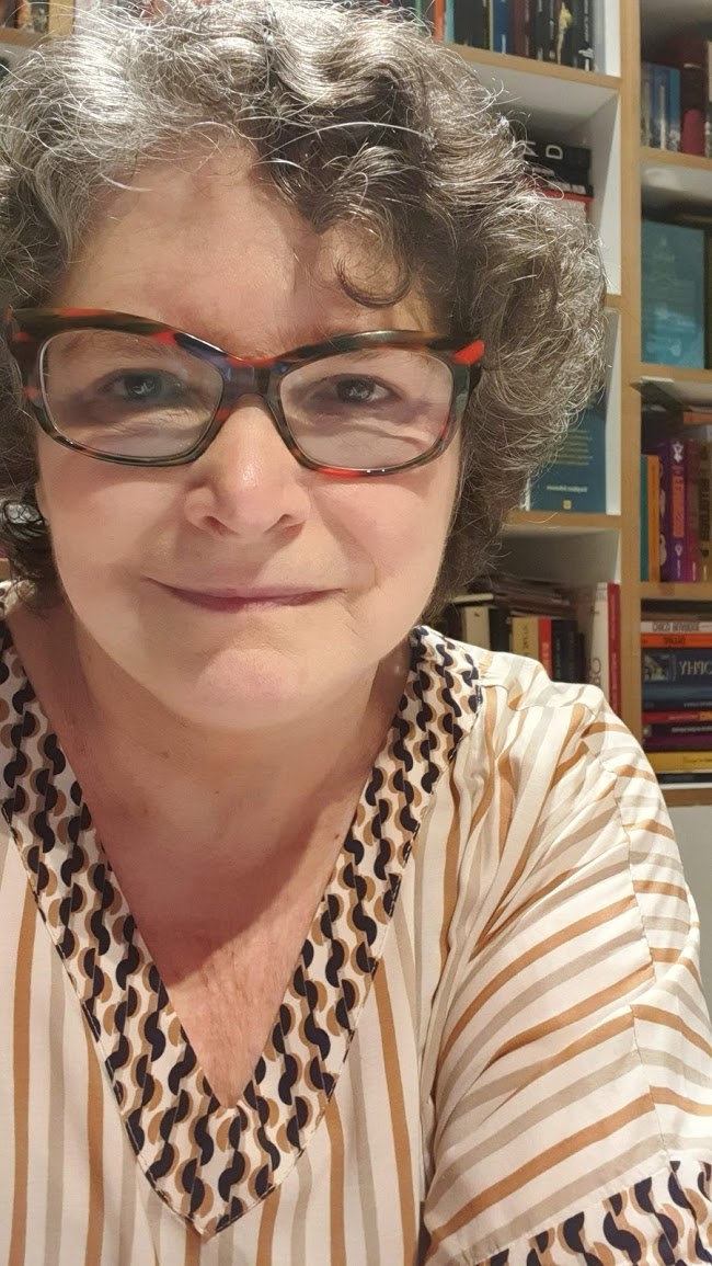 Cora Rónai, colunista de O Globo: "Para quem administra uma página com algum movimento, como eu faço, o block é praticamente uma ferramenta terapêutica, porque lima os trolls dos comentários e permite uma conversa saudável entre os demais. O cancelamento é a vitória dos trolls, a vitória de estupidez"