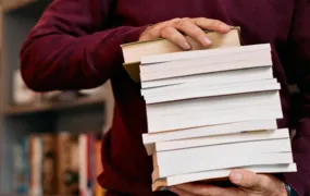 Lista da UEL tem fenômeno editorial e livros com protagonistas femininas