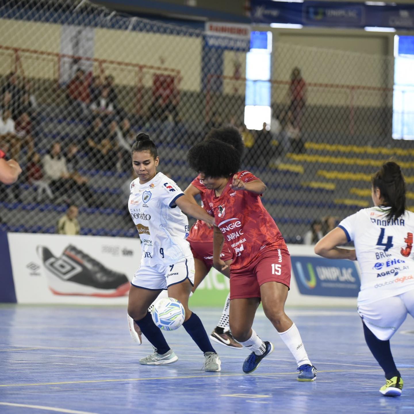 FUTSAL FEMININO FAC SOGIPA NO BRASILEIRO